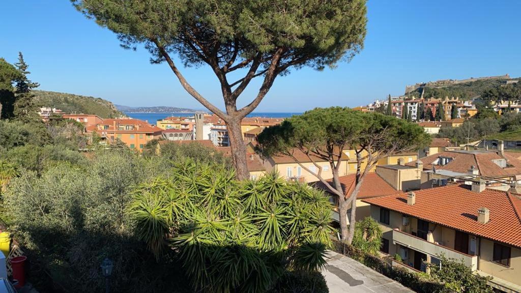 Appartamento Con Vista Su Porto Ercole Порто Ерколе Екстериор снимка